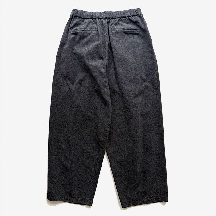Sulfur Dyed Gabardine Two Tuck Easy Pants / Gray