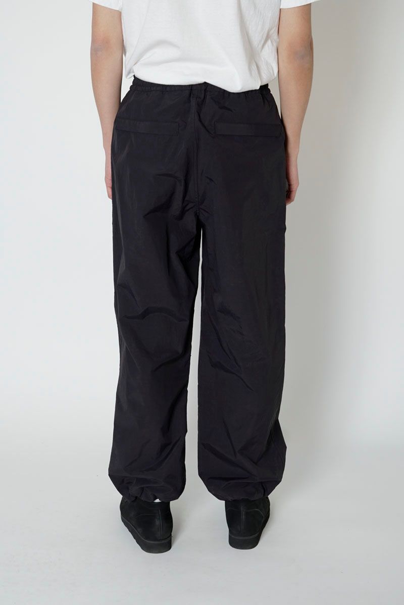 UNIVERSAL PRODUCTS - NYLON TRACK PANTS / BLACK | Stripe Online Store