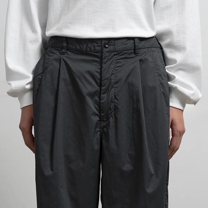 Garment Dyed Typewritter Oversized Slacks / Black