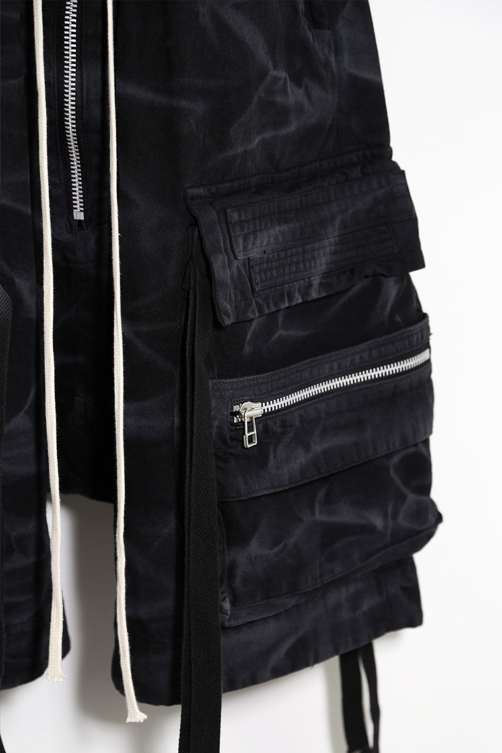 ヴィンテージ染めジップカーゴショーツ / Vintage Dyed Zip Shorts / ブラック
