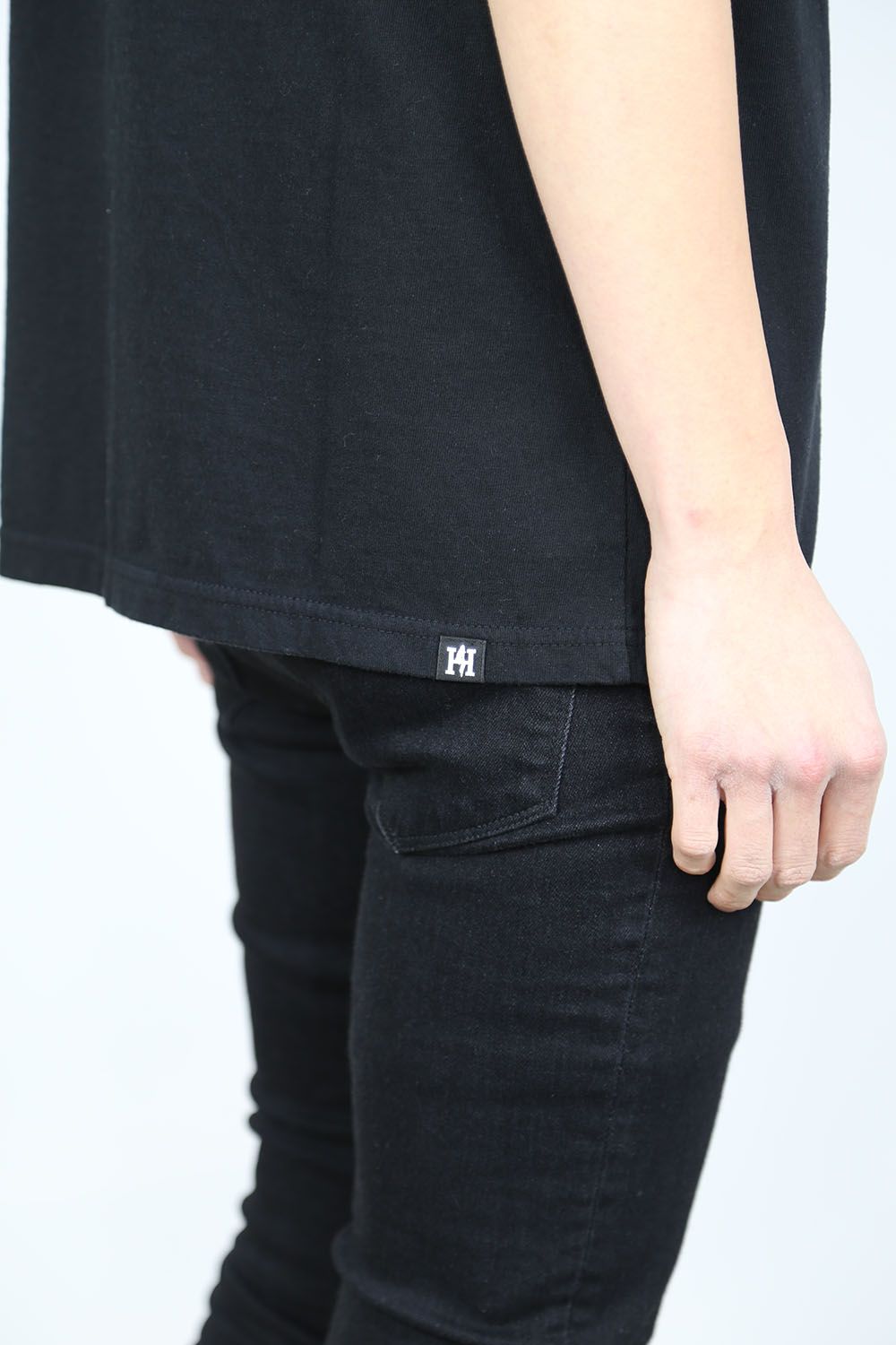 HYS X Tシャツ / ブラック