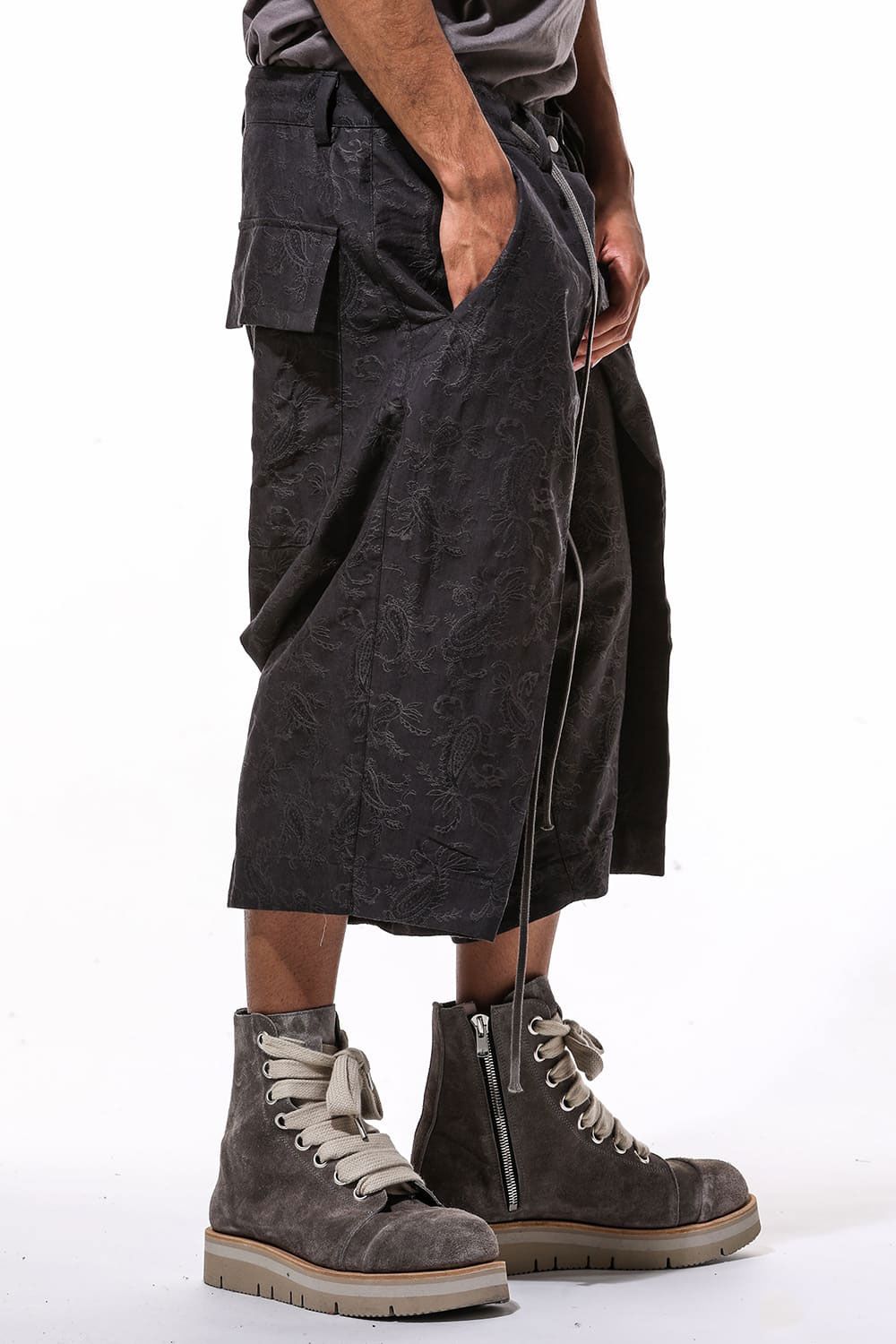 [ラスト1点 サイズ1] ペイズリー袴タックショーツ / Paisley Front Zip Tuck Shorts / ブラック / ag-9061-1
