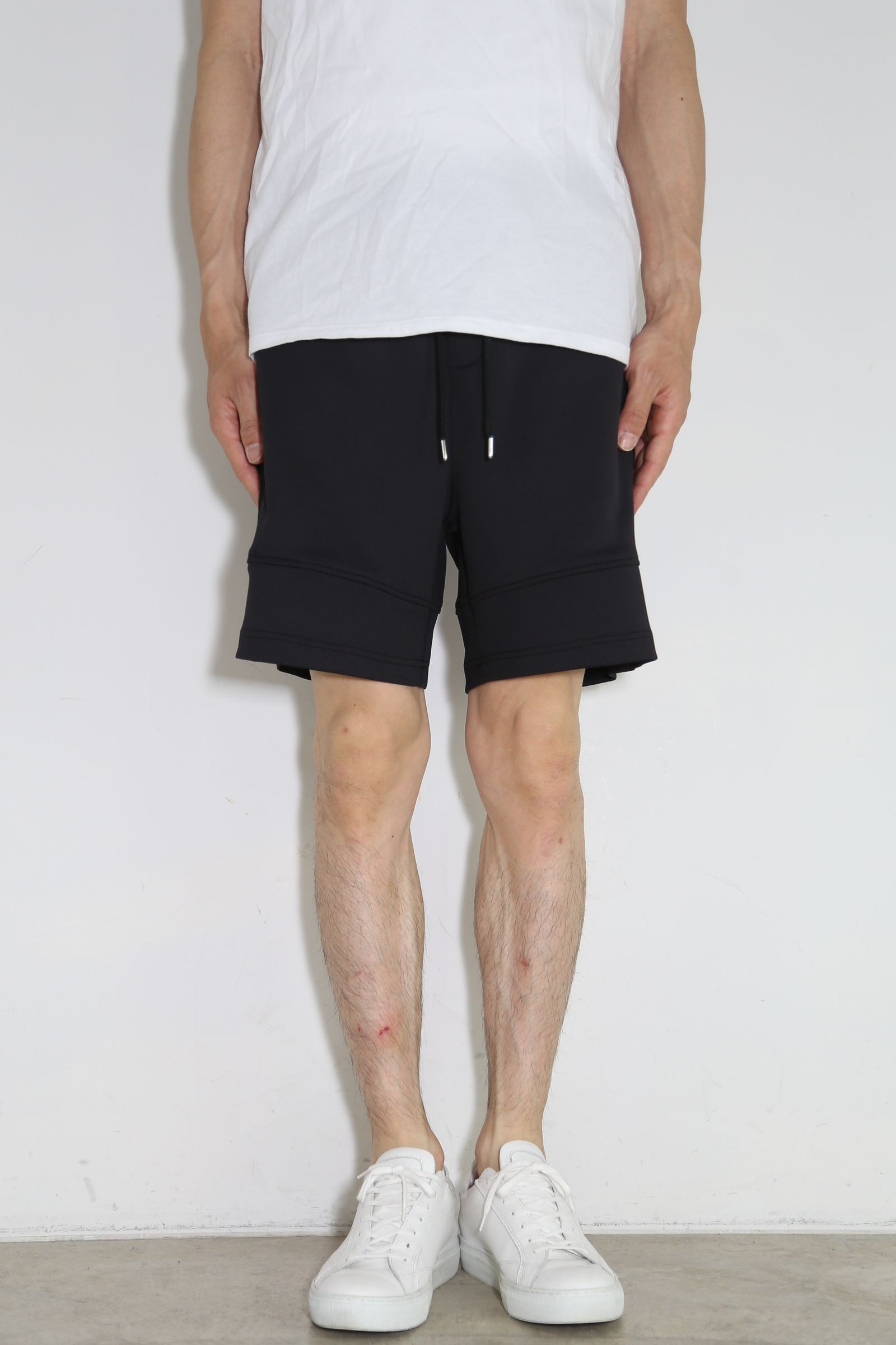 TYLER LINE SHORTS / ブラック