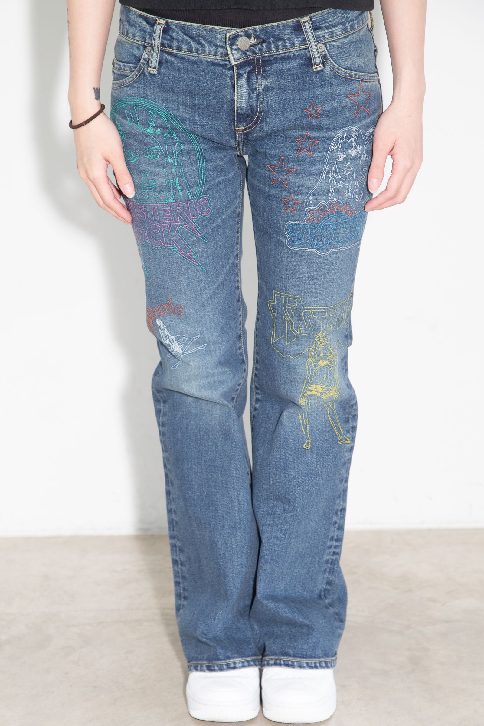 HYSTERIC WOMAN SCRATCHステッチ刺繍 デニムフレアパンツ / ライトインディゴ