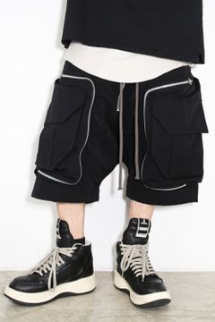 撥水、速乾性にも優れたミリタリーショーツ