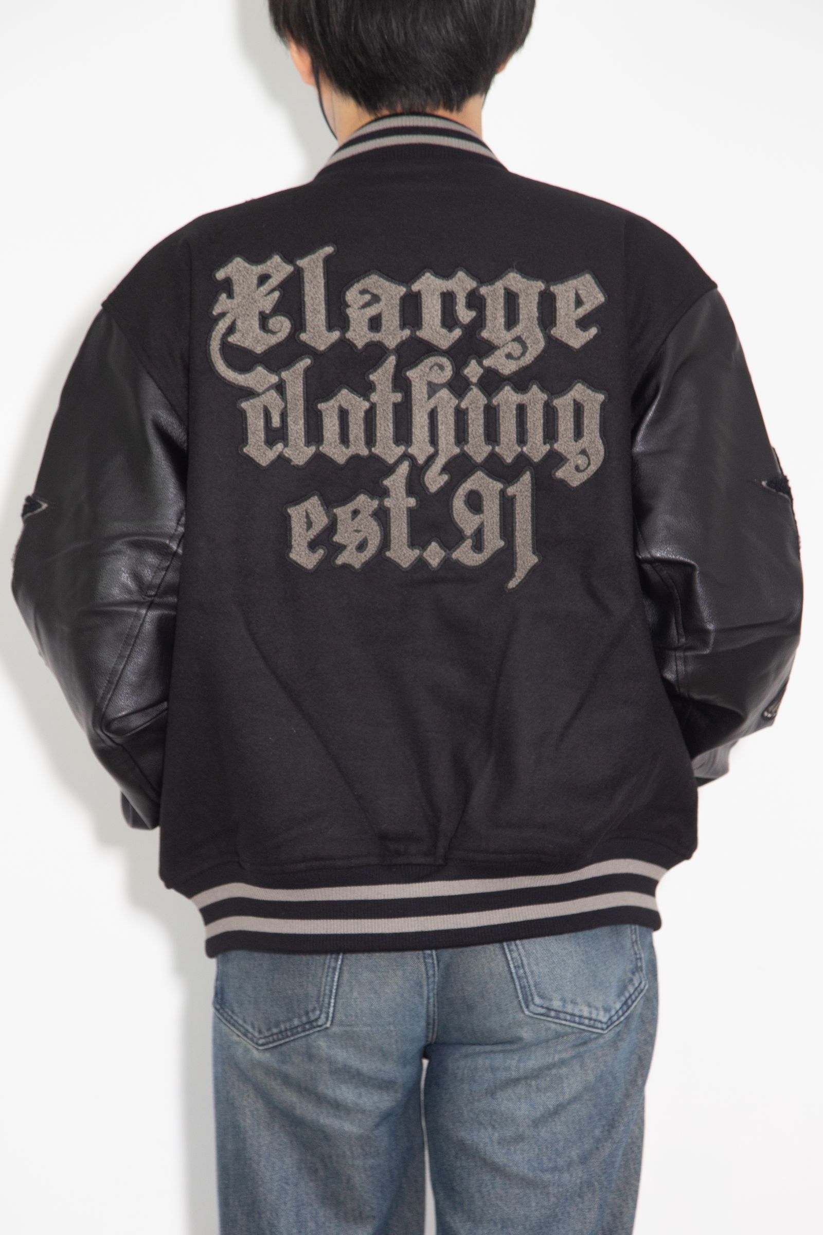 VARSITY JACKET / ブラック