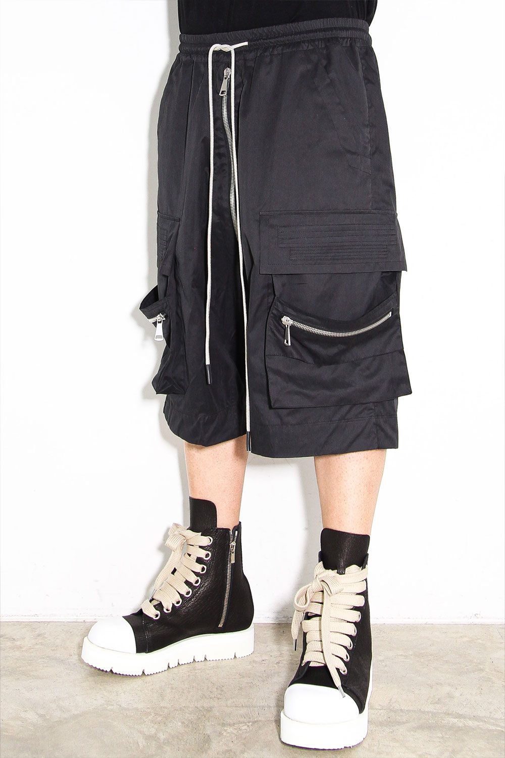 ナイロンカーゴショーツ / Nylon Cargo Pants / ブラック / ag-11023-2