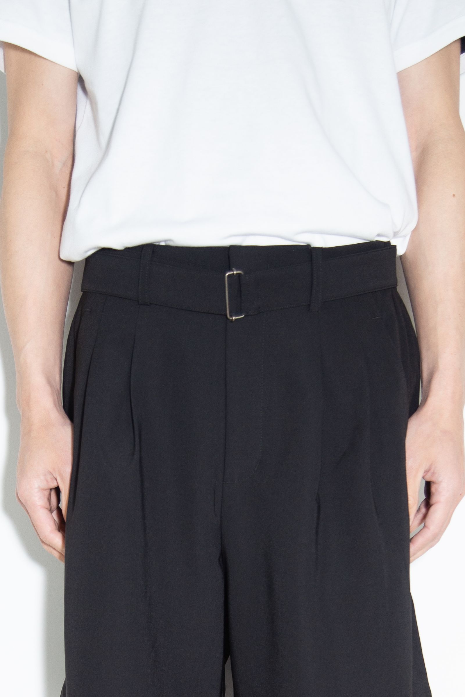 PE CONPACT TWILL BELTED SHORTS / ブラック
