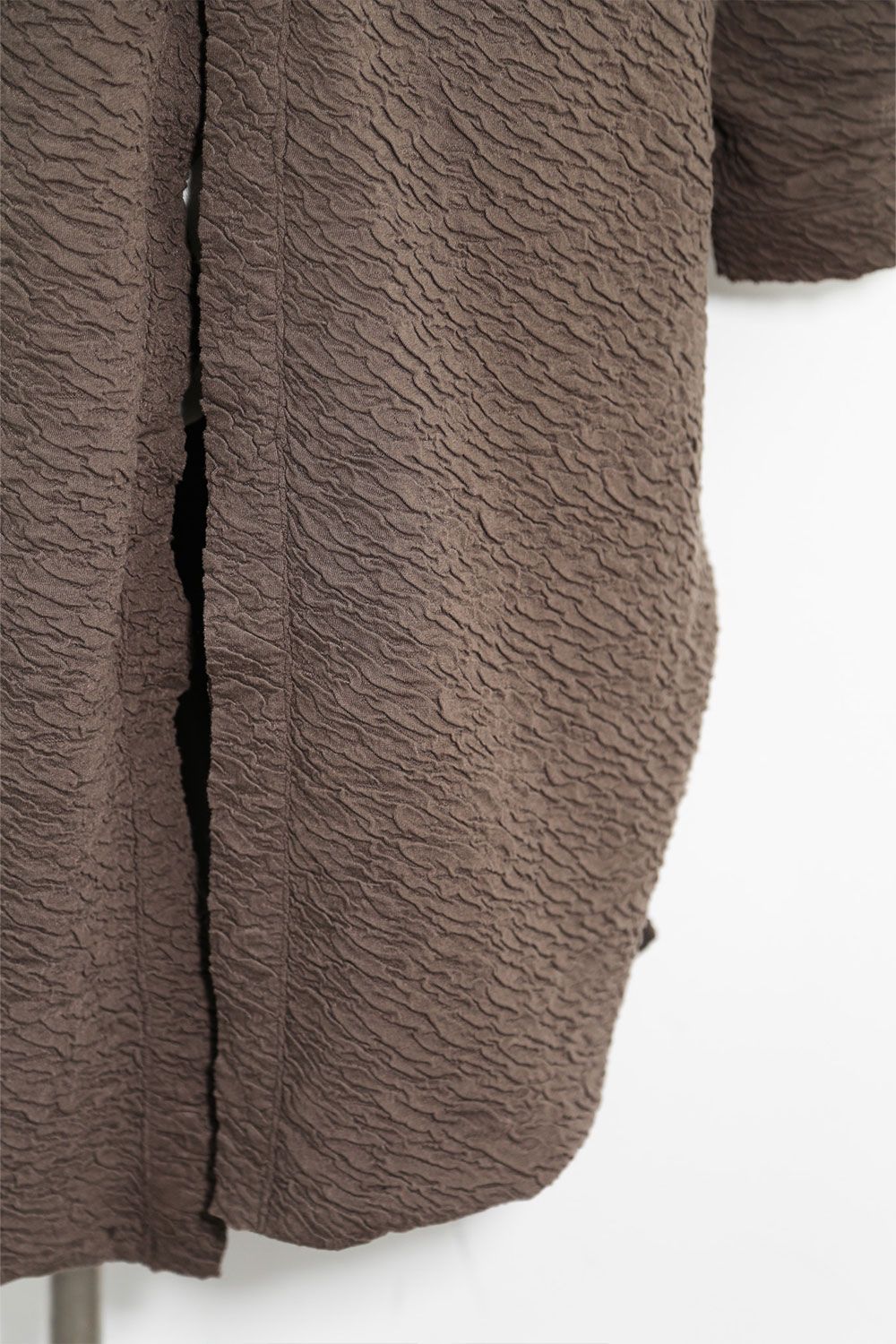 ［ラスト1点 サイズ3］LONG CARDIGAN 223-304 / シボ加工ロングカーディガン / ベージュ