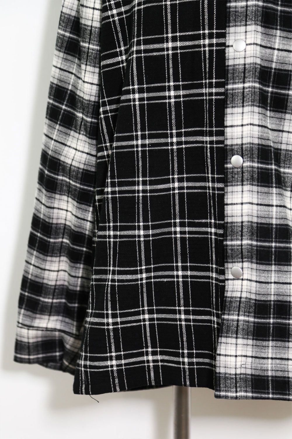 アシンメトリーチェックコンビシャツ / Check Pattern Combi Shirts / ブラック / ag-8074