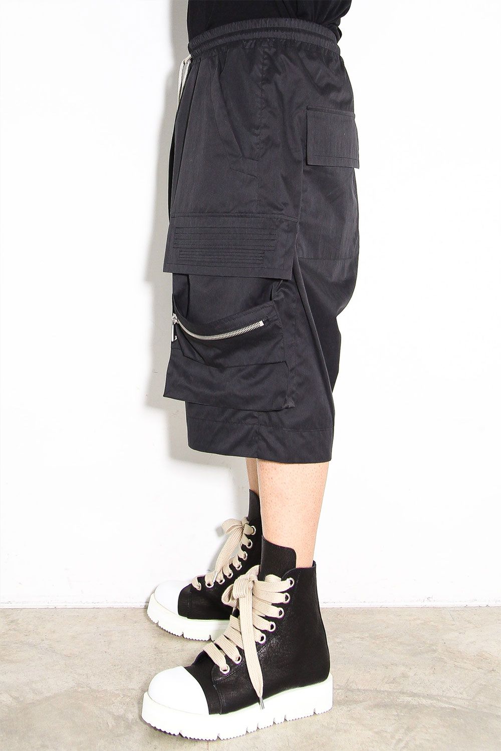 ナイロンカーゴショーツ / Nylon Cargo Pants / ブラック / ag-11023-2