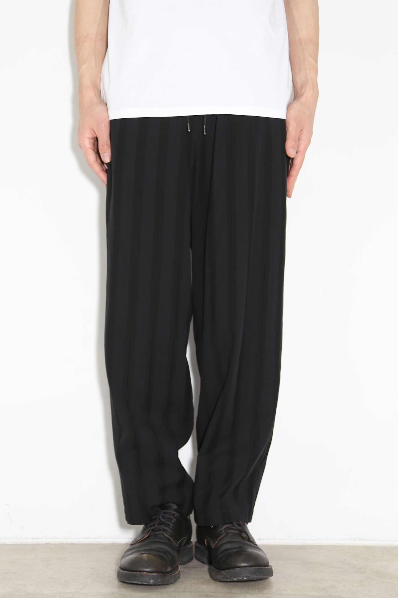 STRIPE LENO CLOTH EASY TROUSERS / ブラック