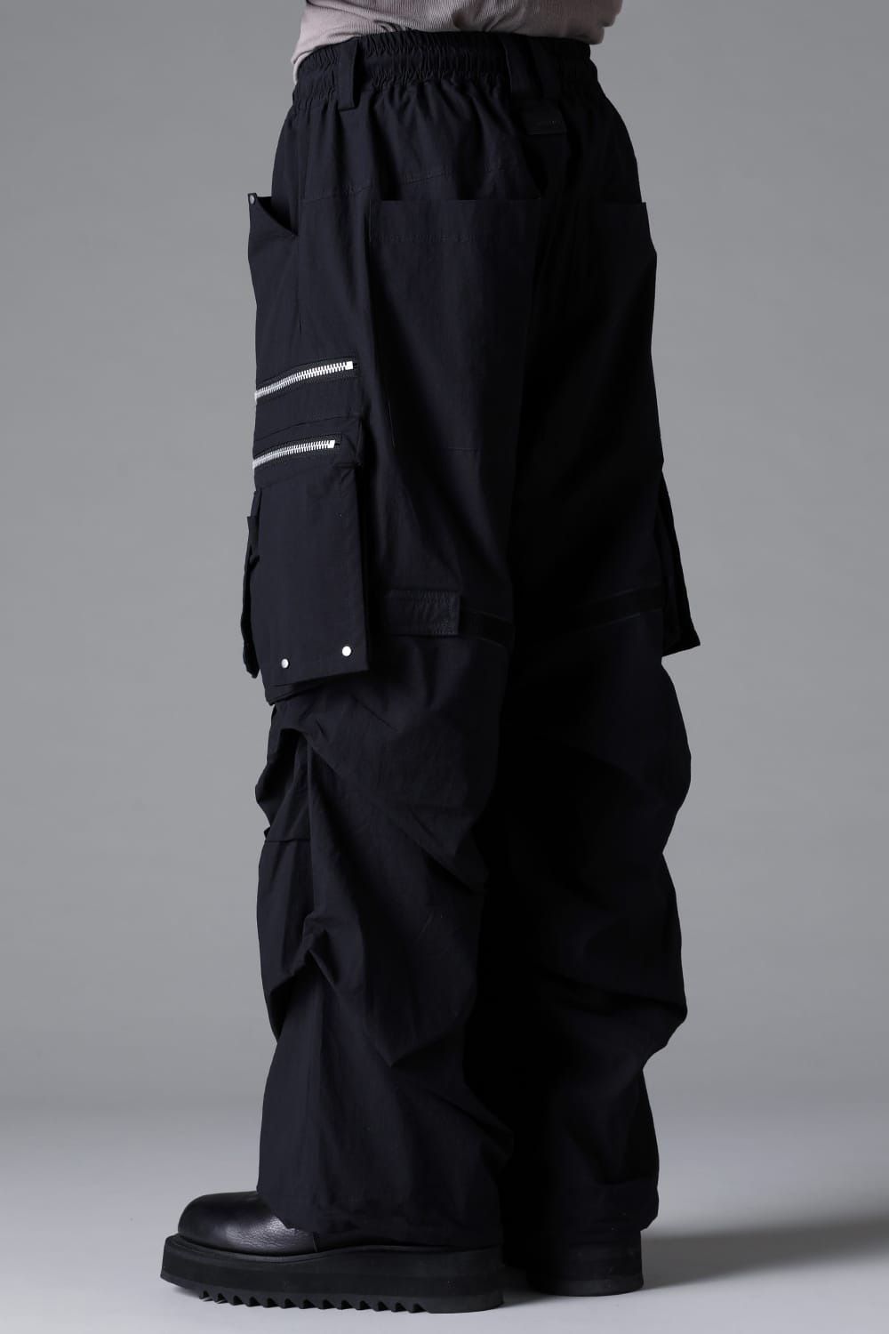 CARGO TUCK WIDE / ブラック