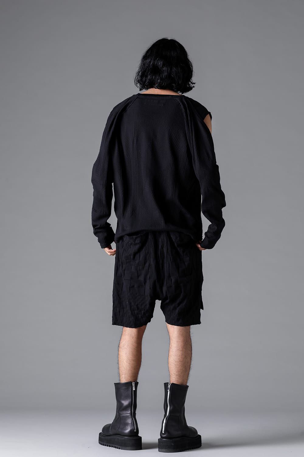 GRADIENT PLAID PATTERN SHORTS / ブラック