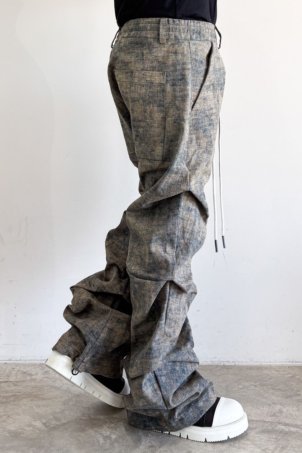 [ラスト1点 サイズ2] BLENDED SHADES DENIM TUCK BOOTS CUT PT / スチールブルー