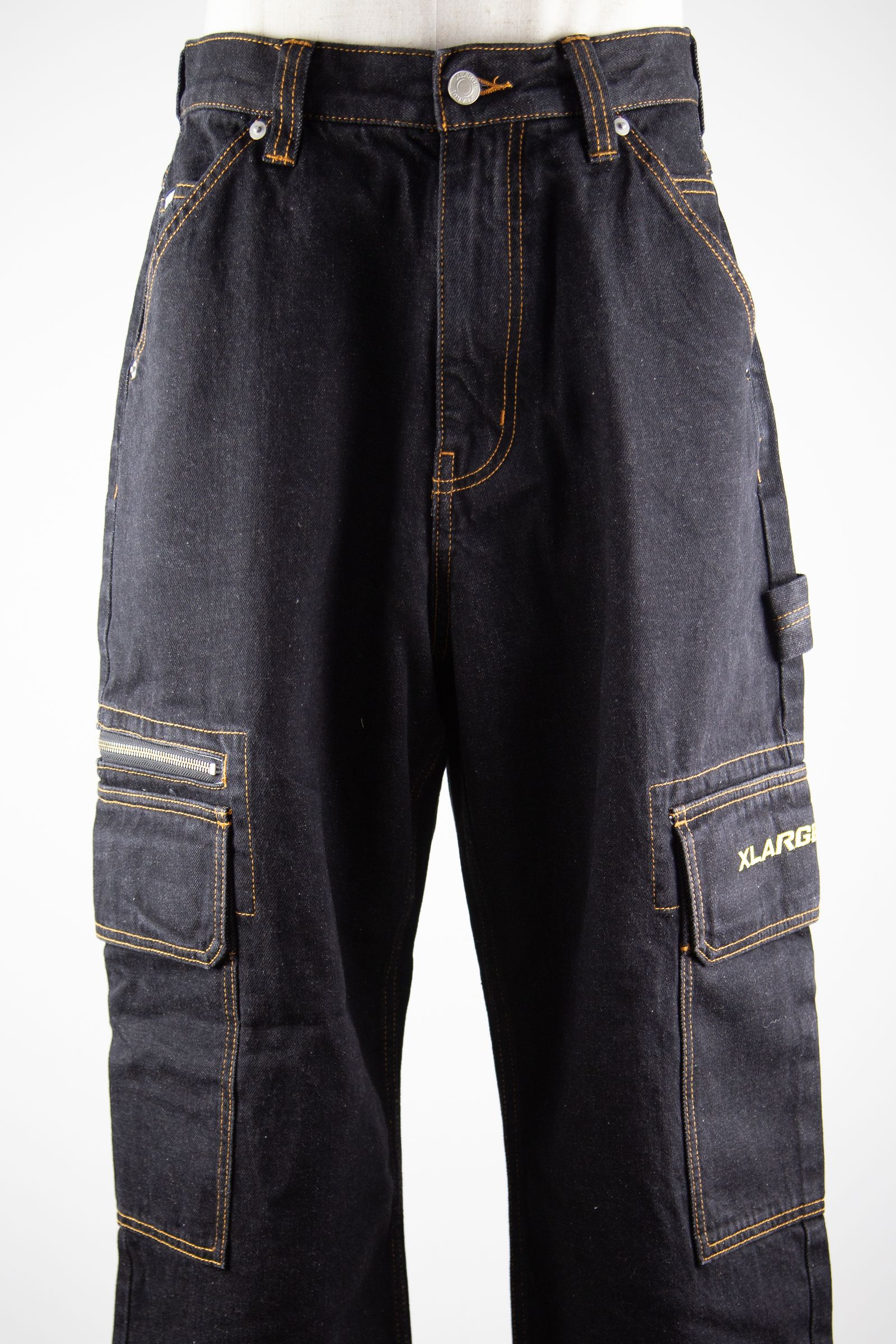 XLARGE EMBROIDERED DENIM CARGO PANTS / インディゴ Tempt