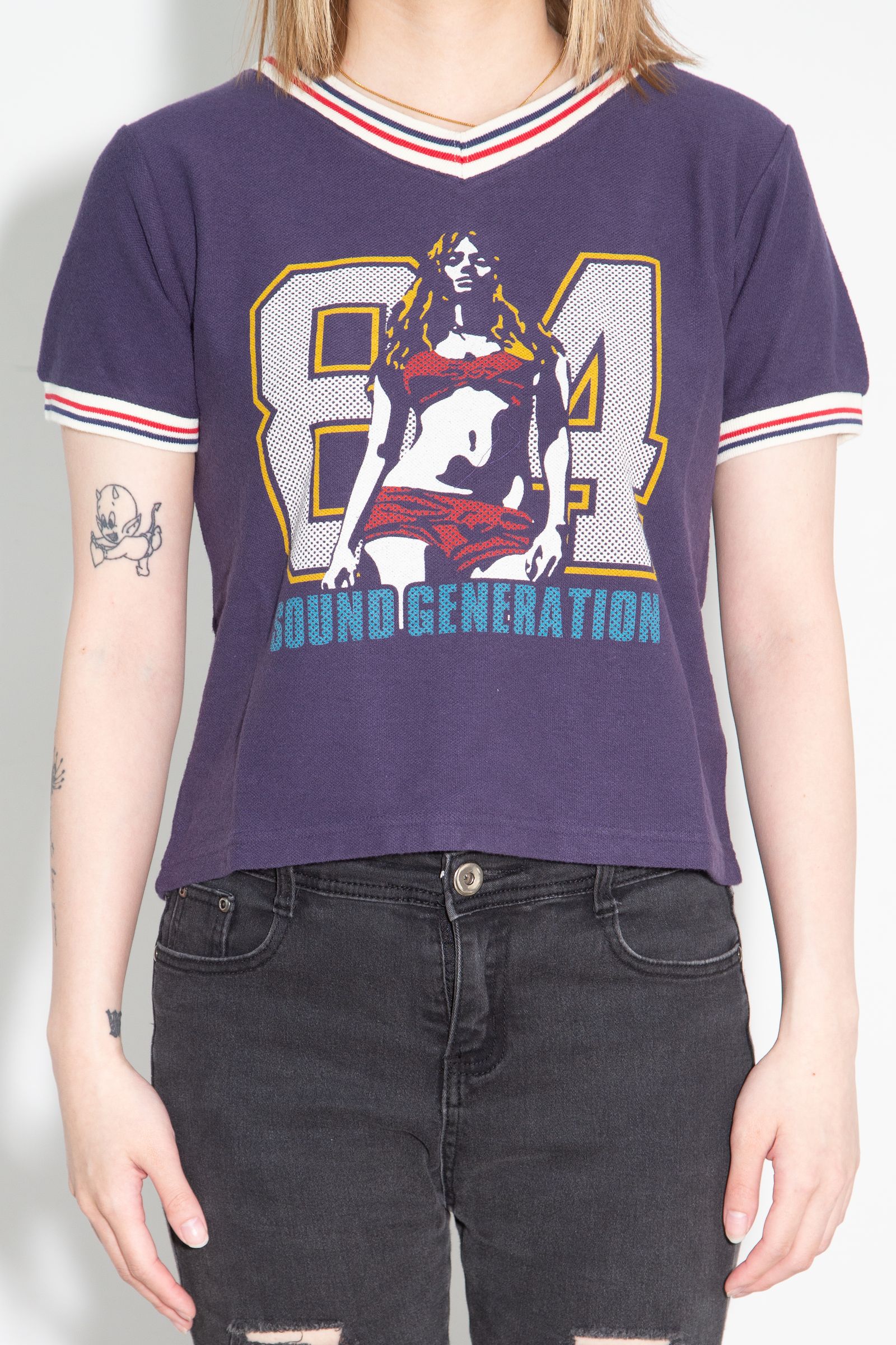 84 SOUNDS Tシャツ / ネイビー