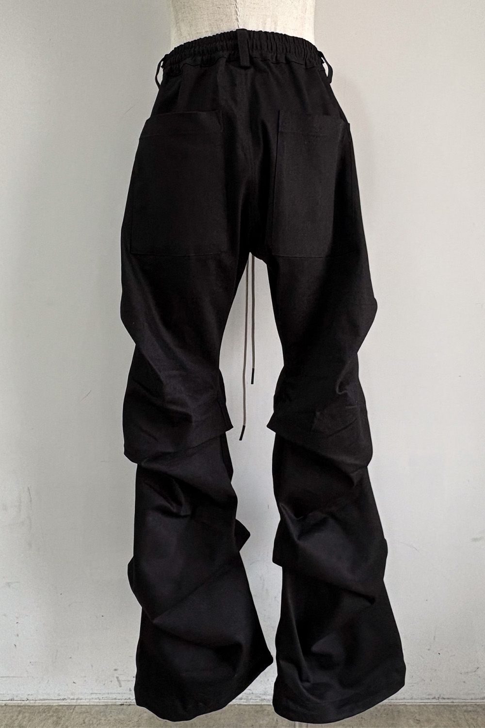 ブーツカットタックパンツ / BOOTS CUT TUCK PANTS / ブラック / ag-8060-2