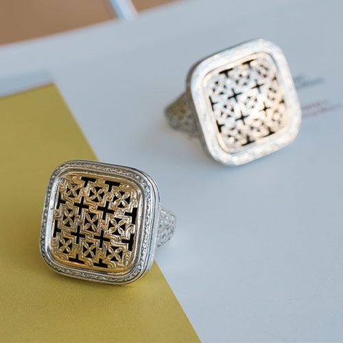 Garden Shadows Square Ring / GR047