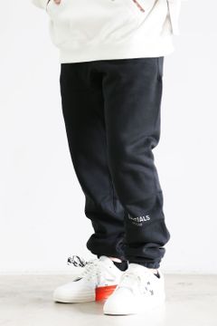 REFLECTOR LOGO SWEAT PANTS / ブラック