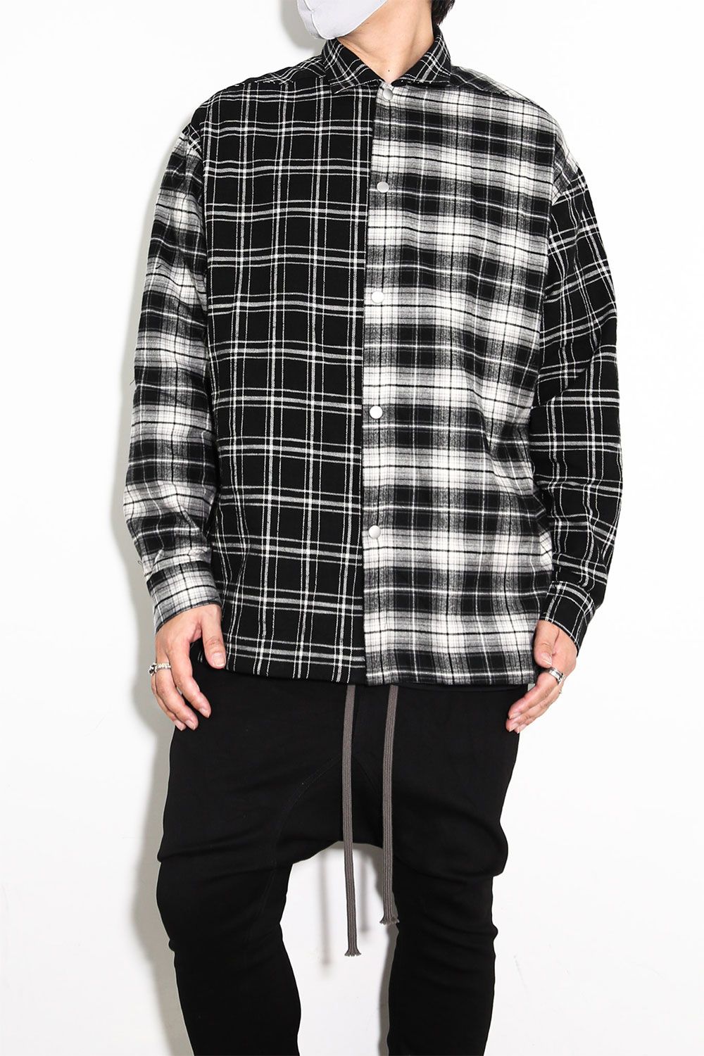アシンメトリーチェックコンビシャツ / Check Pattern Combi Shirts / ブラック / ag-8074