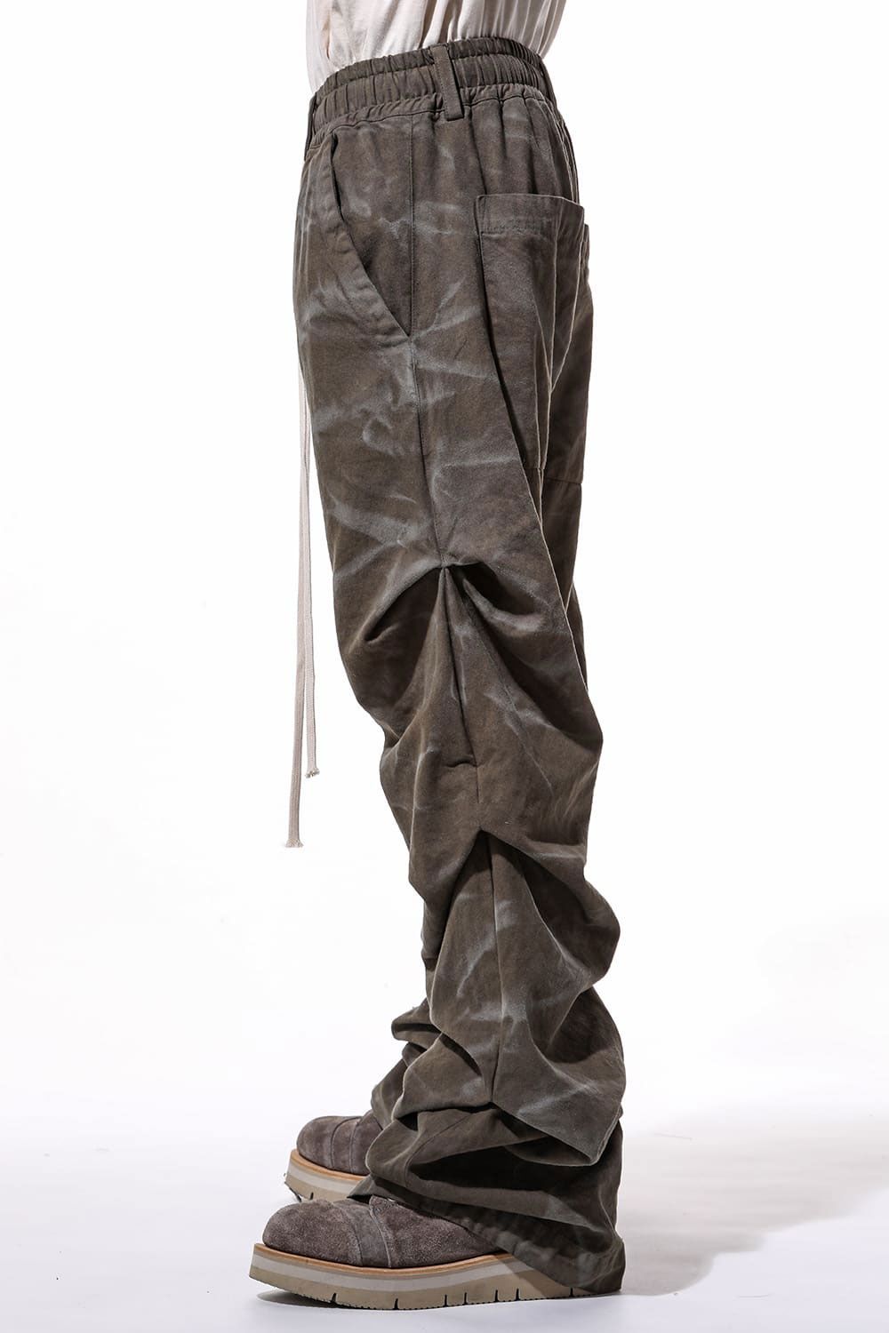 A.F ARTEFACT - Vintage Dyed Tuck Buggy Pants / カーキ | Tempt