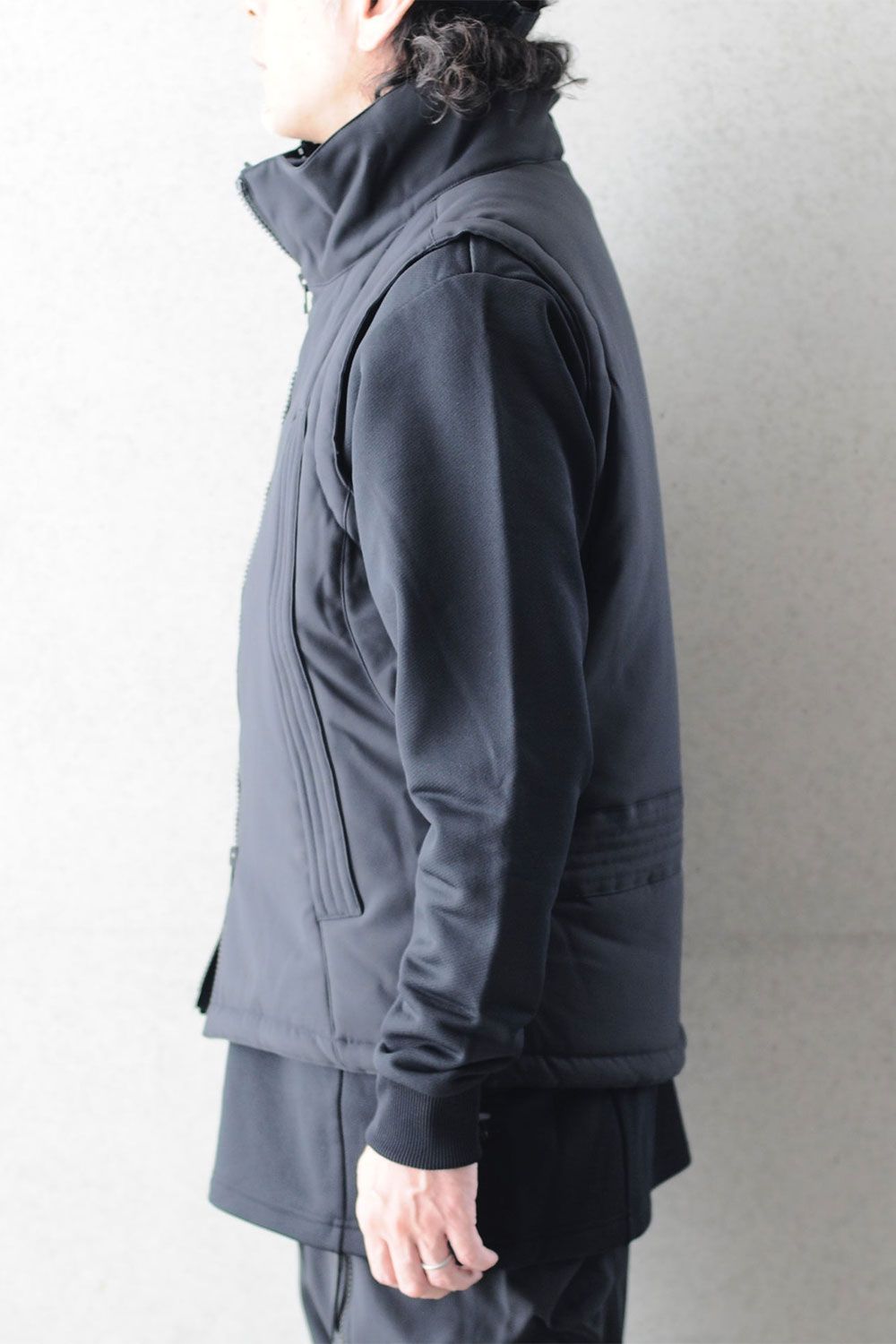 MOUNTAIN JERSEY VEST / ブラック