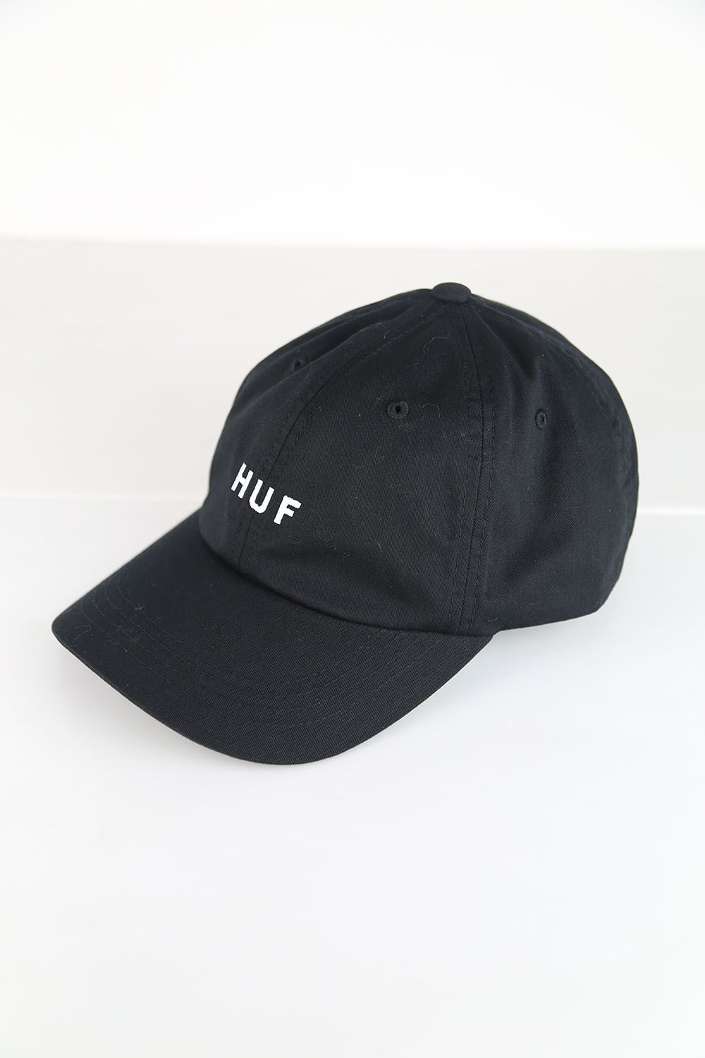 ESSENTIALS OG LOGO CV 6 PANEL / ブラック