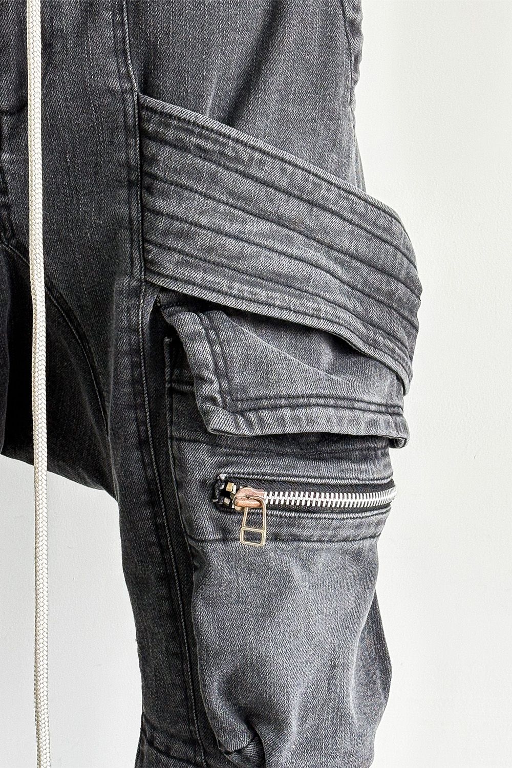 サルエルカーゴスキニーデニム / Indigo Denim Cargo Sarouel Skinny / ダメージブラック / ag-6036-2
