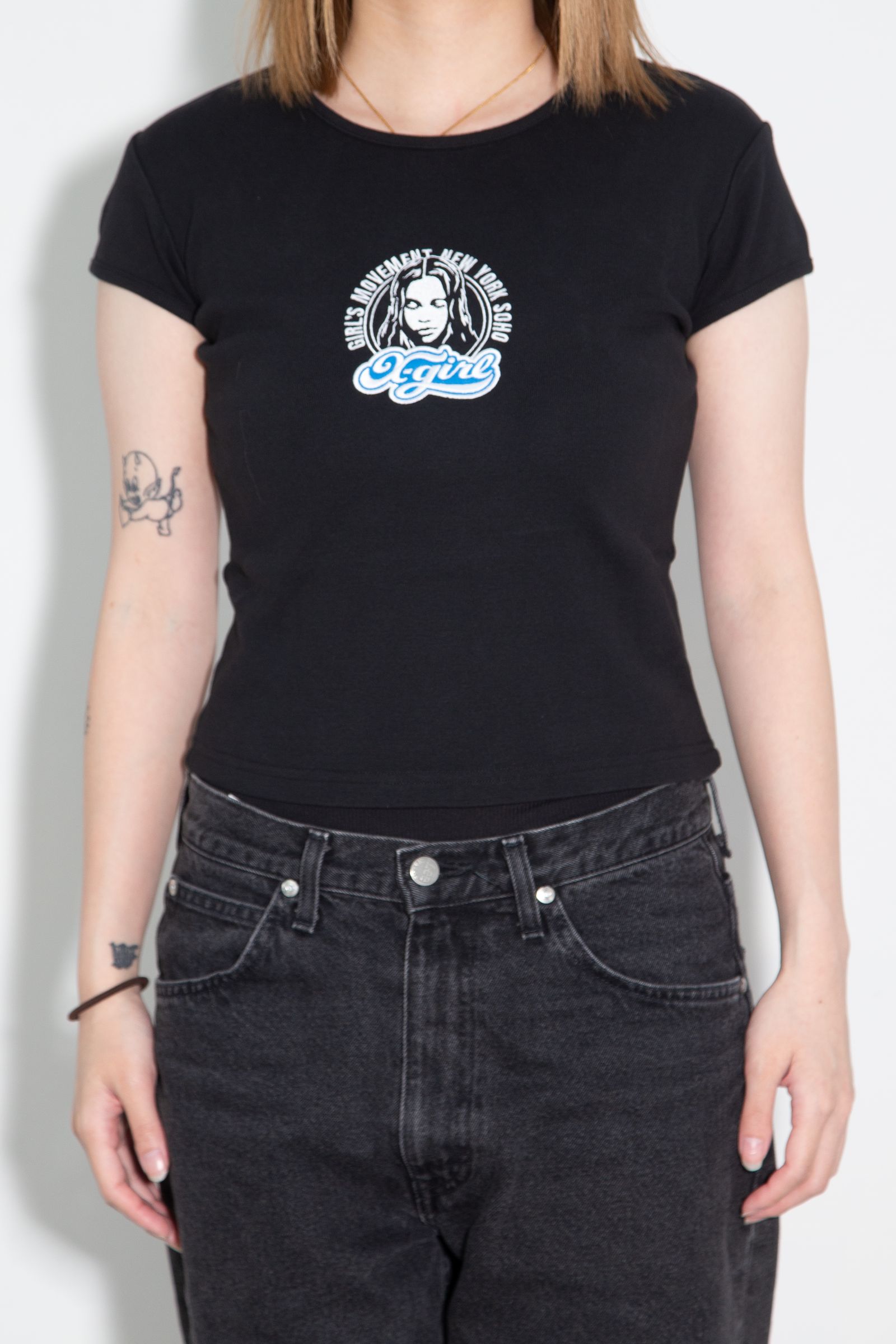 FACE AND LOGO PATCH S/S BABY TEE / ブラック