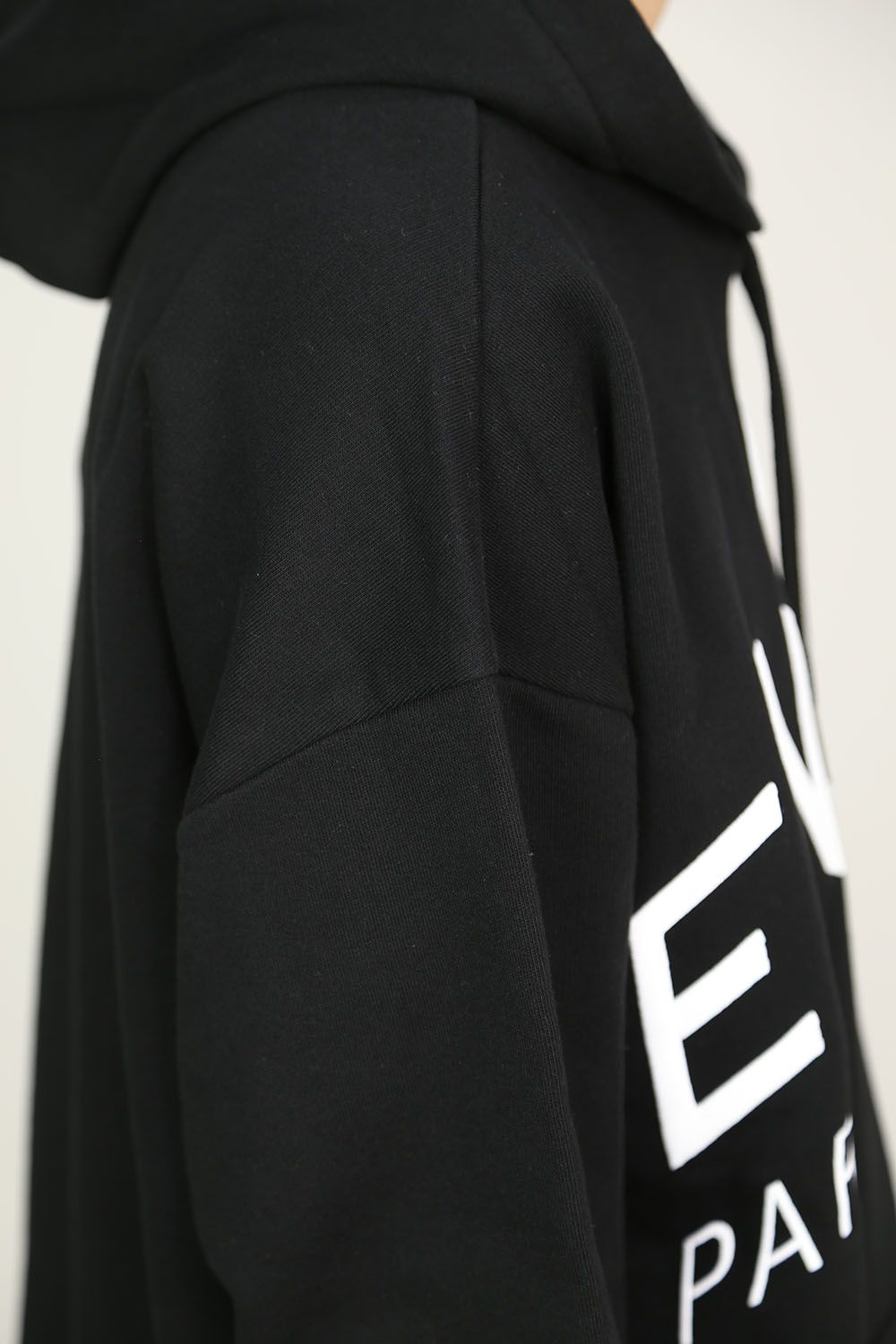 GIVENCHY - GIVENCHY LOGO HOODIE / ブラック | Tempt