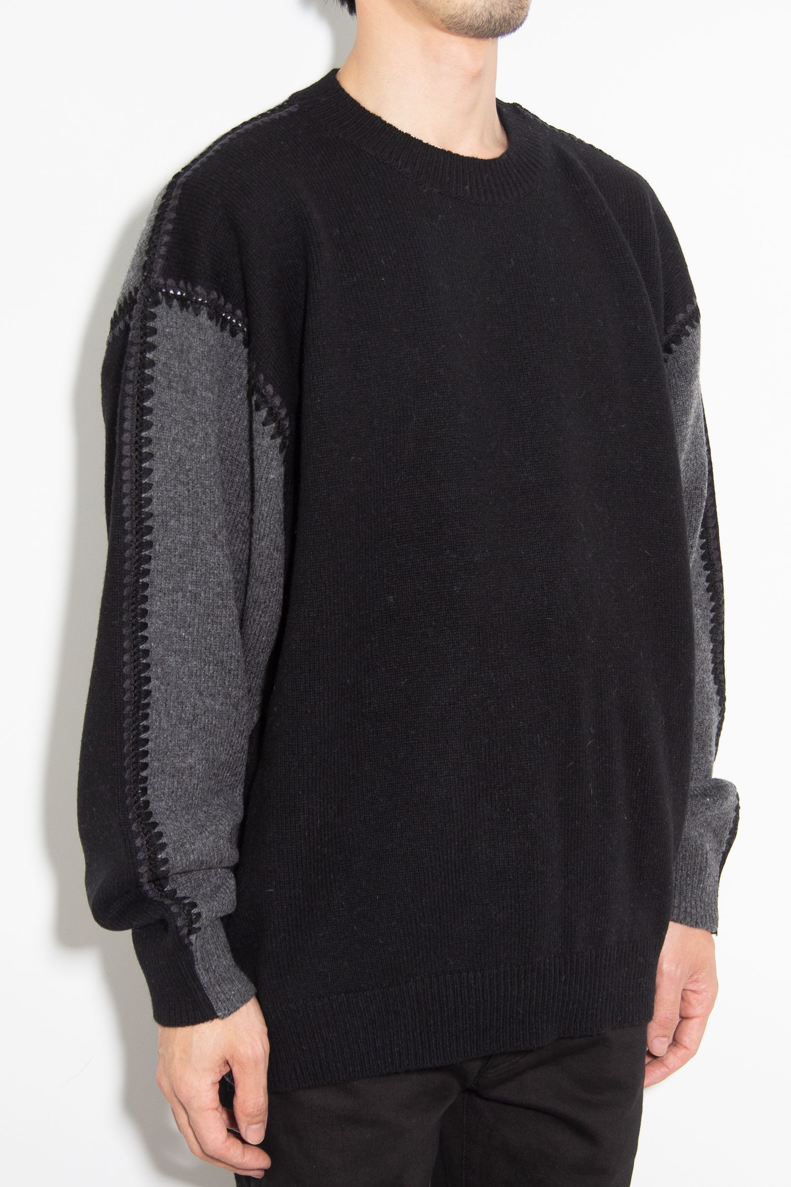 ［ラスト1点 サイズ3］OPPOSITE SHELL STITCH KNIT / グレー×ブラック