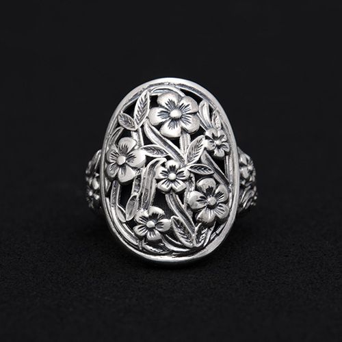 Harmony Big Oval Ring / GR143