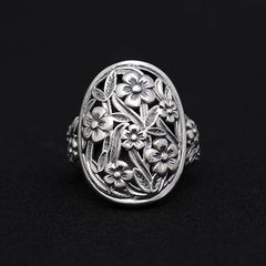 Harmony Big Oval Ring / GR143