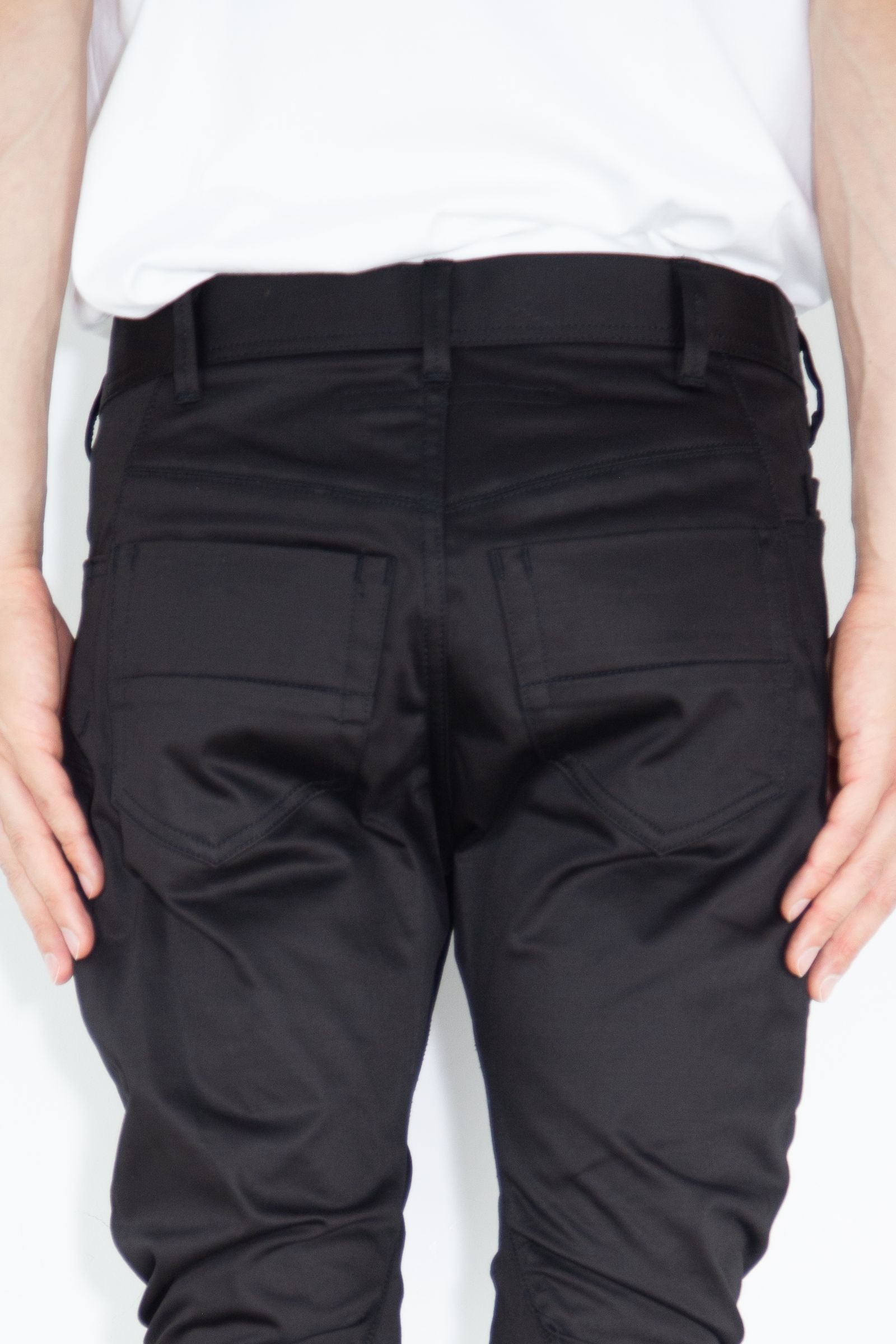 COTTON STRETCH SATIN / ブラック
