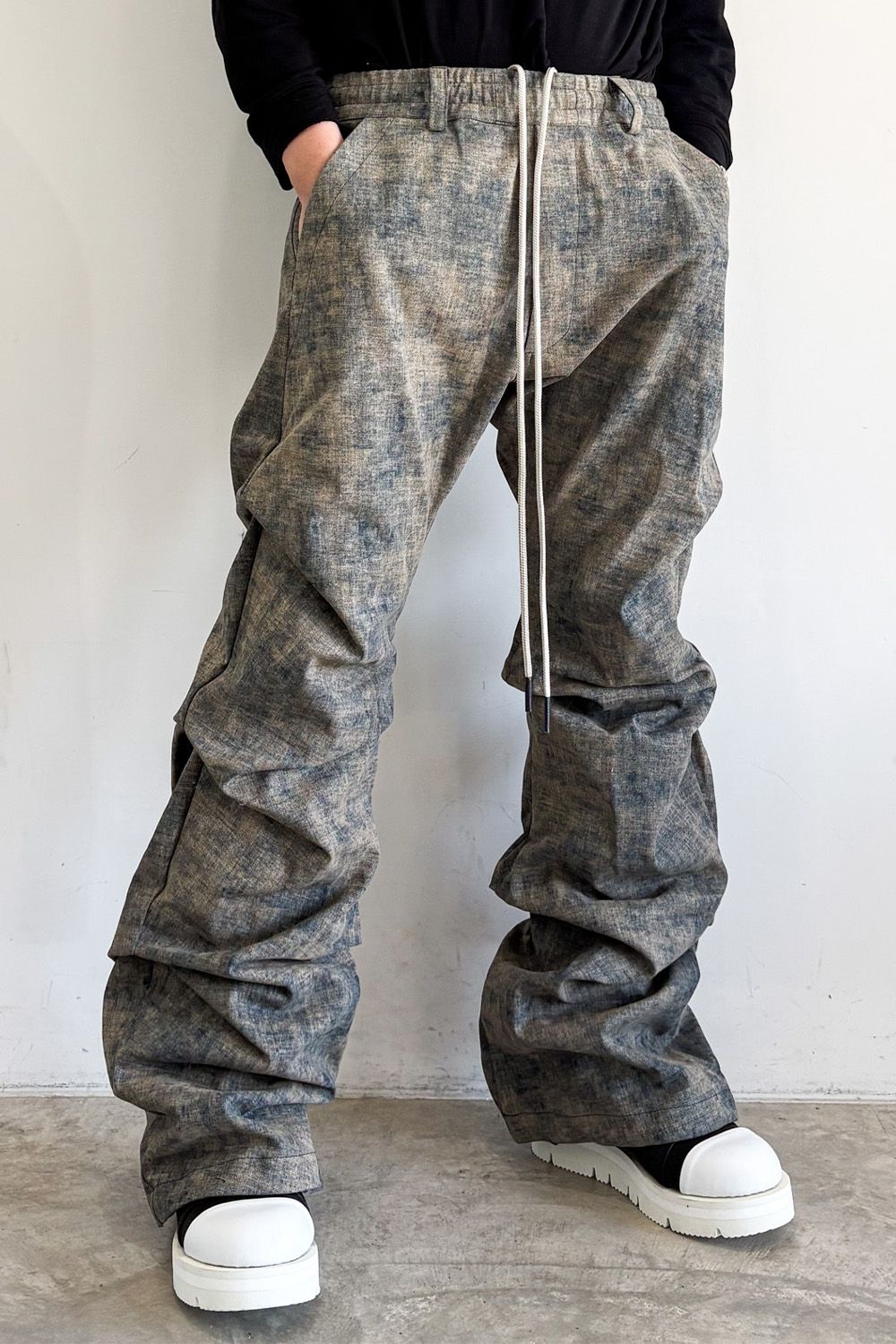 [ラスト1点 サイズ2] BLENDED SHADES DENIM TUCK BOOTS CUT PT / スチールブルー