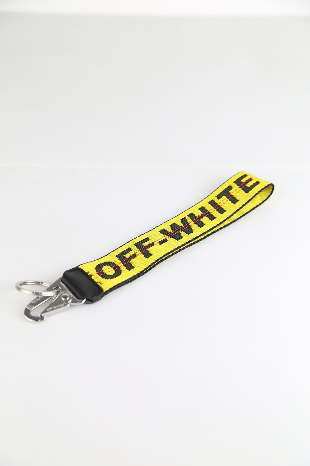 OFF-WHITE オフホワイト 新品 キーホルダー OMZG019E20FAB001 1810