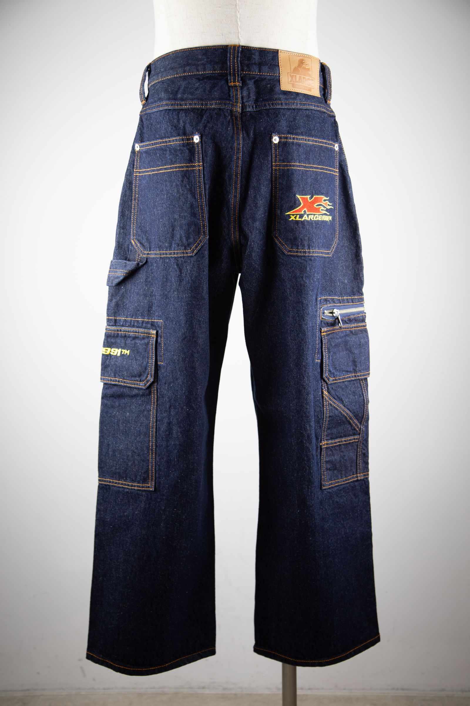 XLARGE EMBROIDERED DENIM CARGO PANTS / ブラック Tempt