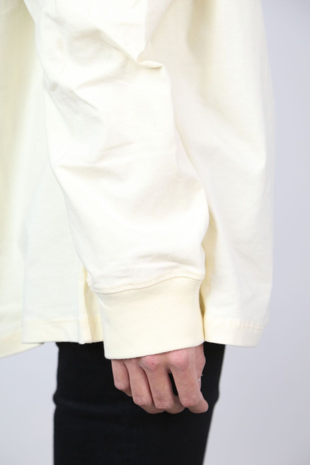 FRONT LOGO L/S TEE / クリーム