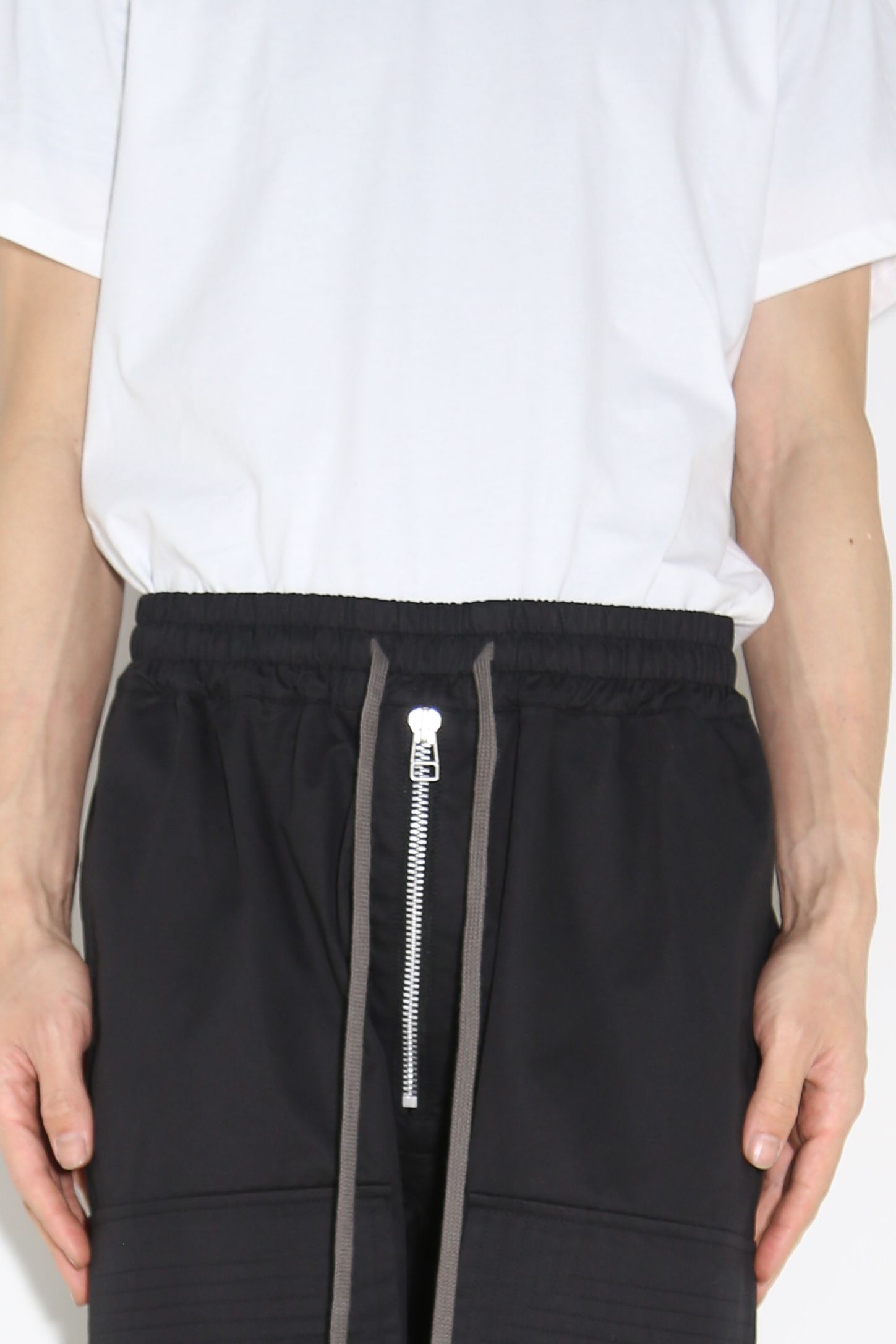 カーゴサルエルイージーパンツ / Front Zip Cargo Sarouel Easy Pants / ブラック