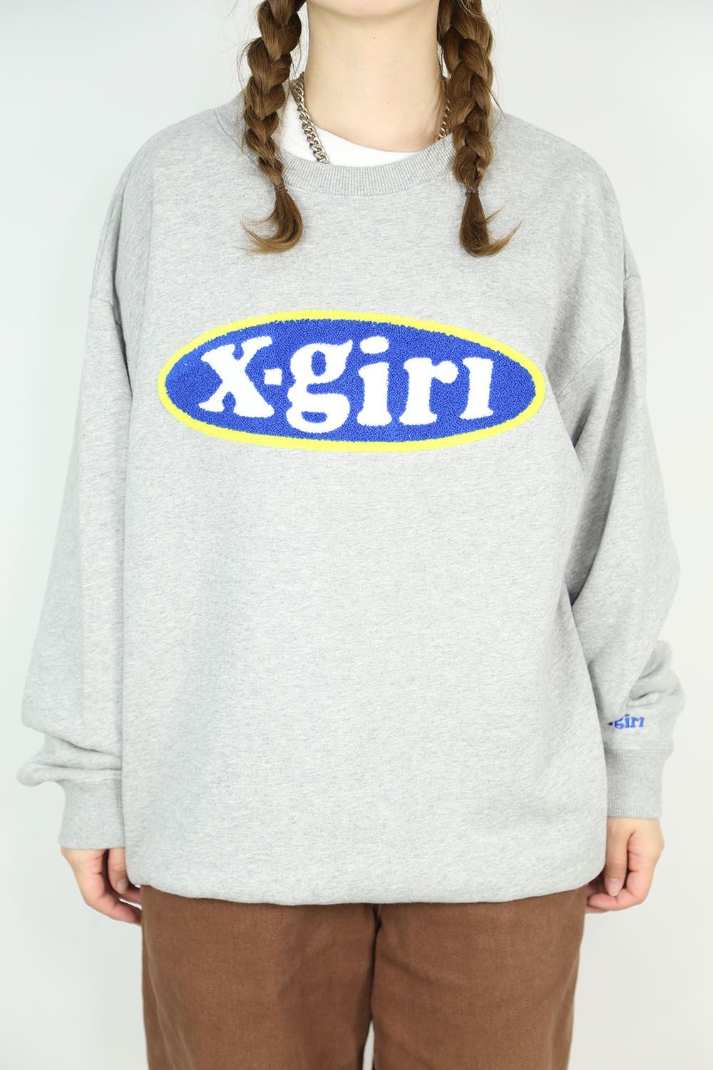 X-girl - CHENILLE EMBROIDERY OVAL LOGO CREW SWEAT TOP ...