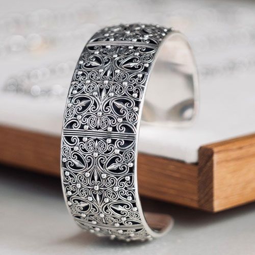 Kallisto Cuff Bracelet / GB003