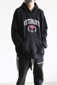 [ラスト1点 サイズXL] SOLIDARITY EMBROIDERRED HOODIE / ブラック
