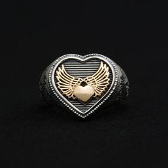 Winged Heart Ring / GR139