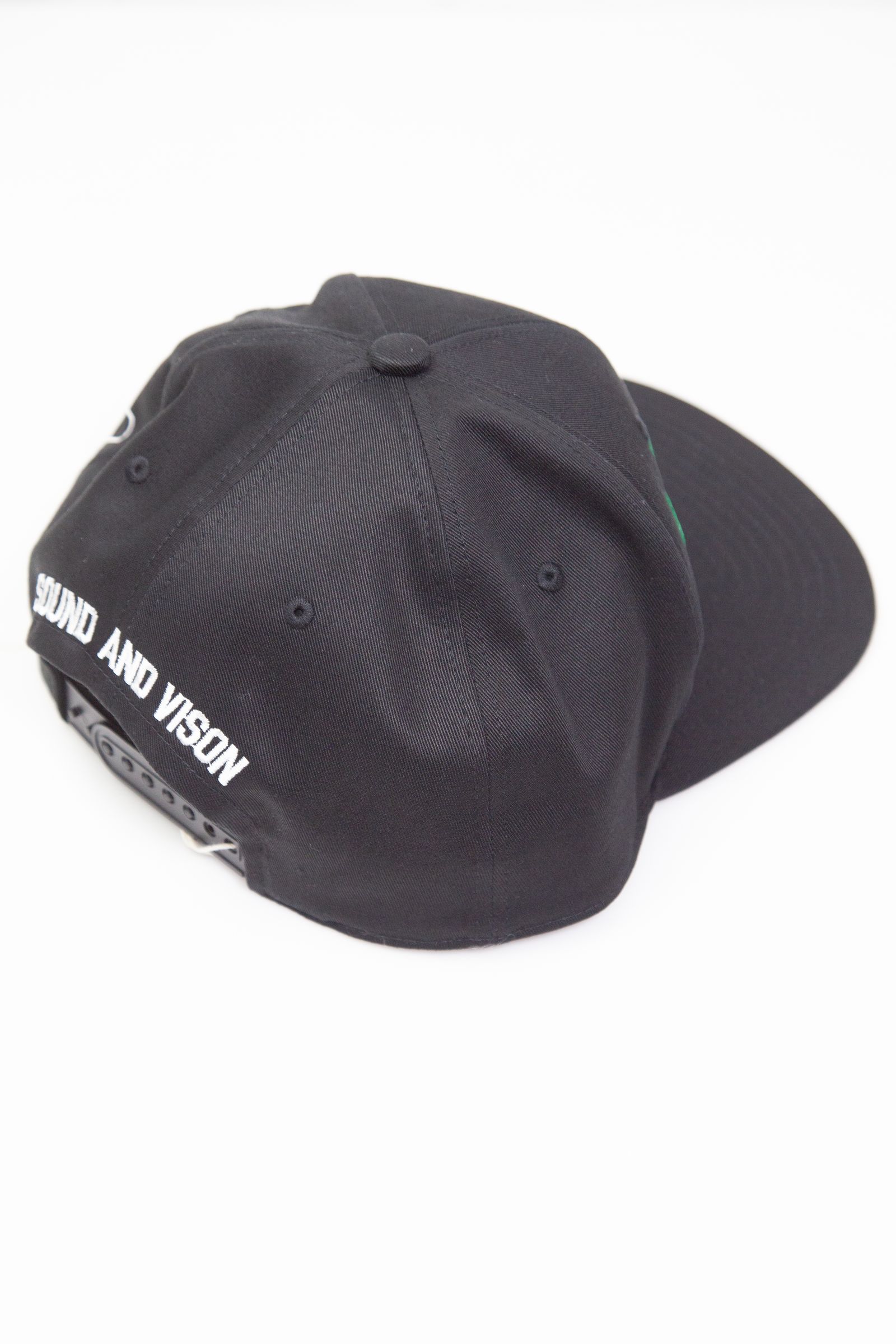 [購入は1人1点まで] HYS GUITAR GIRL刺繍 キャップ / ブラック