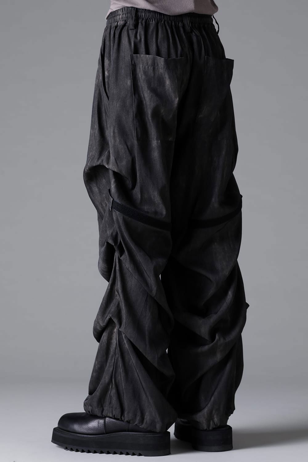 TUCK WIDE / ブラック