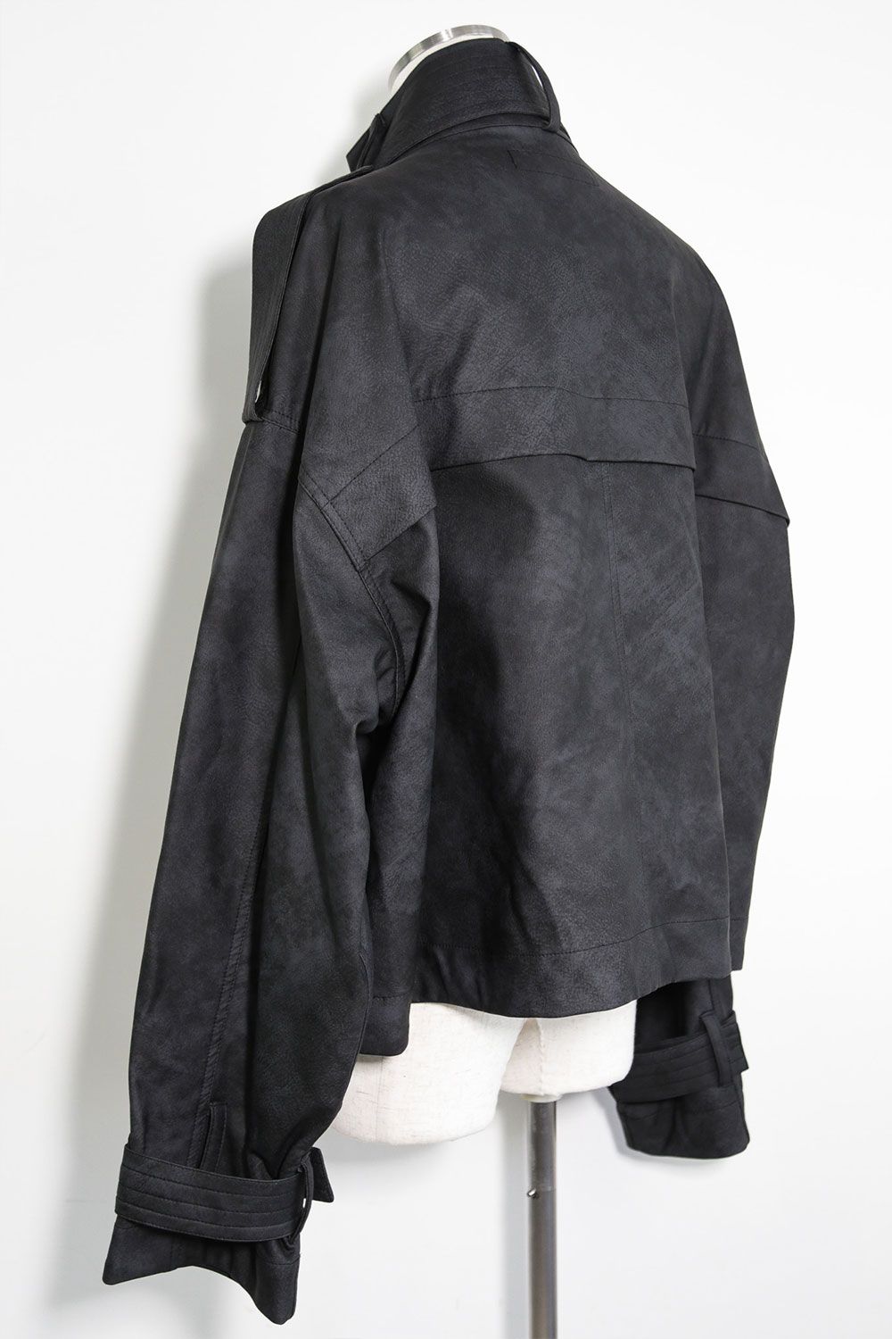 シンセティックレザーミリタリーブルゾン / Synthetic Leather Cropped Military Blouson / ブラック / ag-10026-3