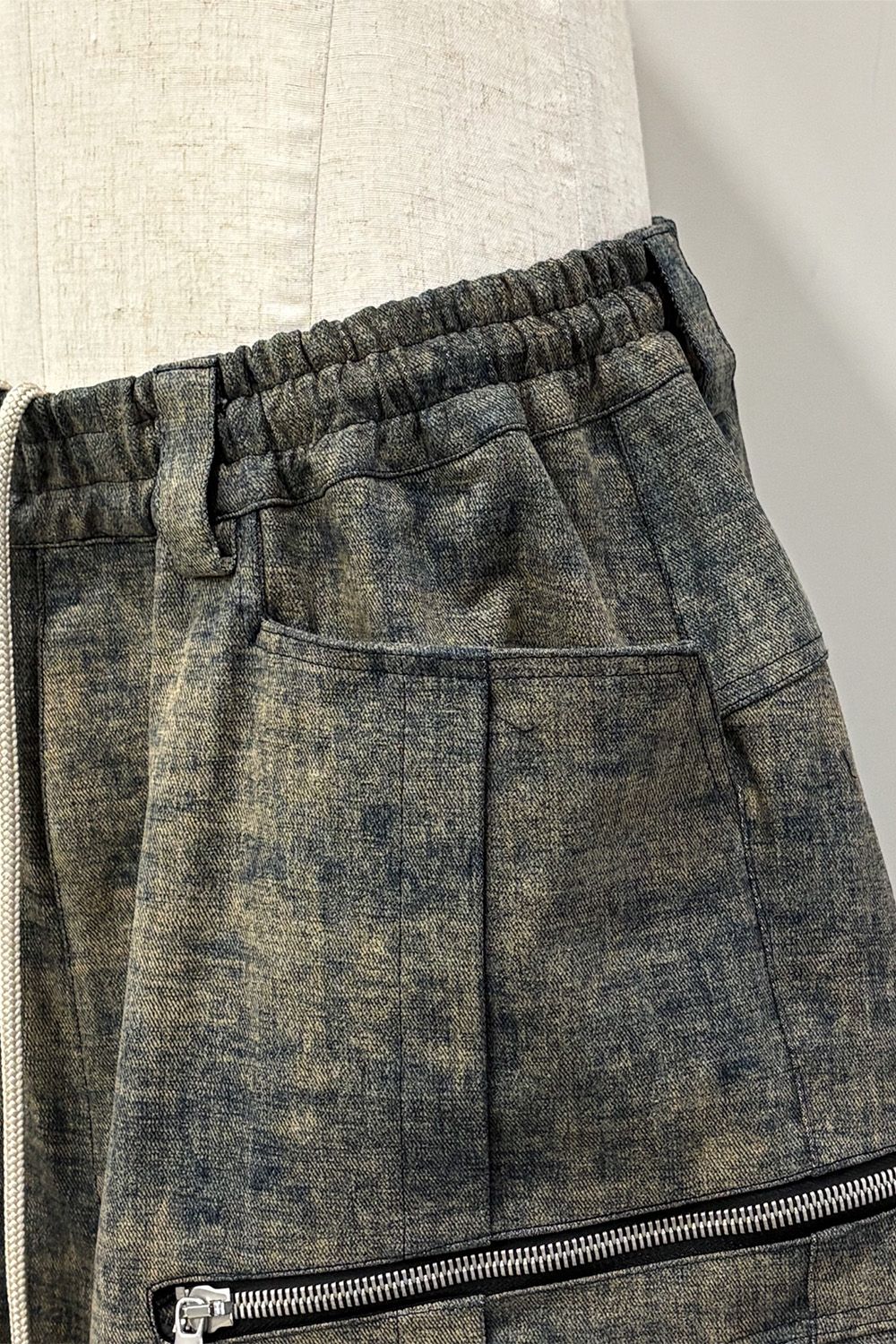 BLENDED SHADES DENIM CARGO TUCK WIDE PT / スチールブルー