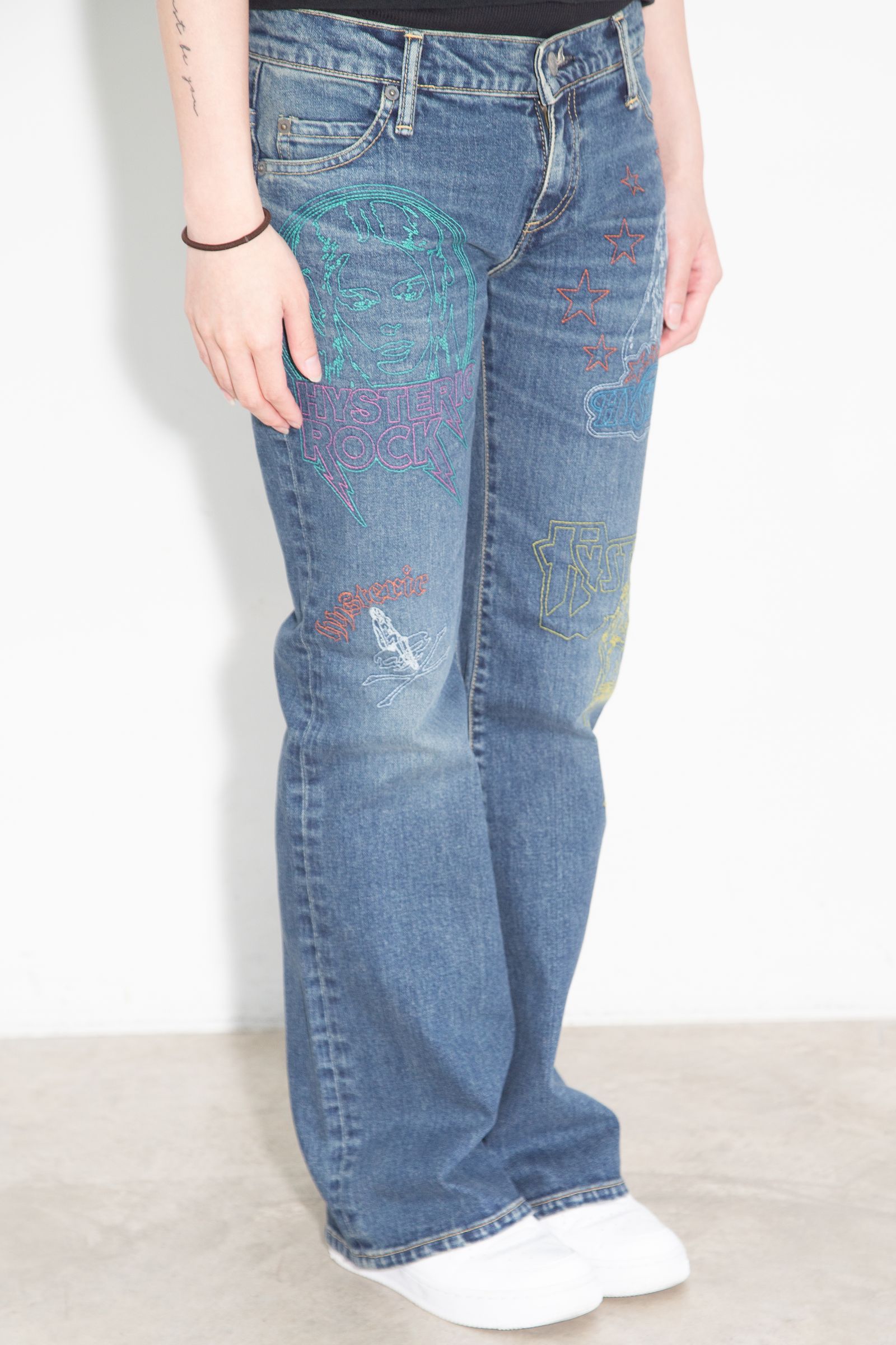 HYSTERIC WOMAN SCRATCHステッチ刺繍 デニムフレアパンツ / ライトインディゴ