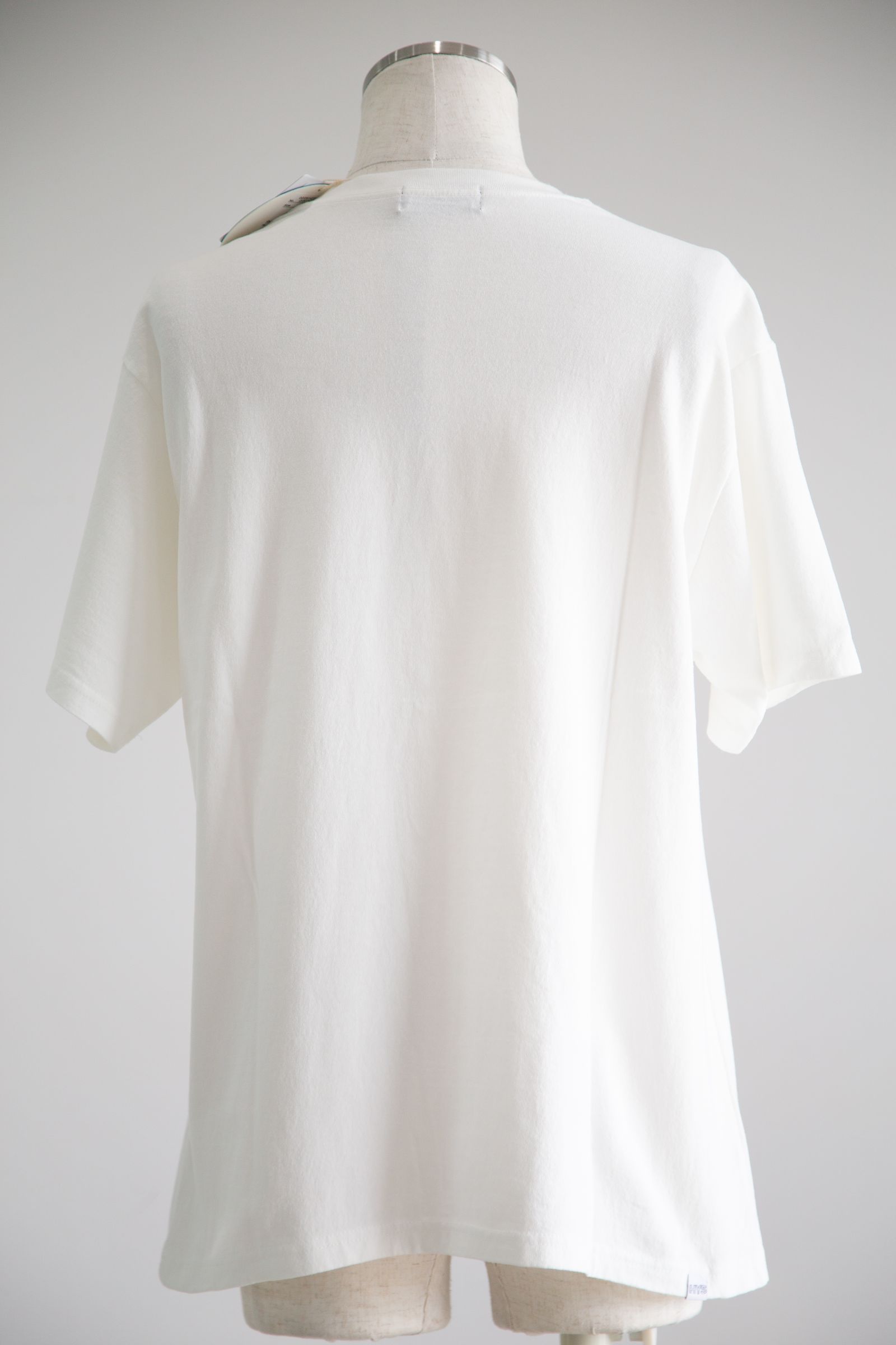 EAT MY DUST Tシャツ / ホワイト